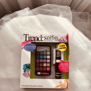 Makeup - Eye Shadow Selfie